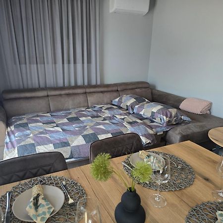 Luxury City Centre Appartment Iva Sliven Buitenkant foto