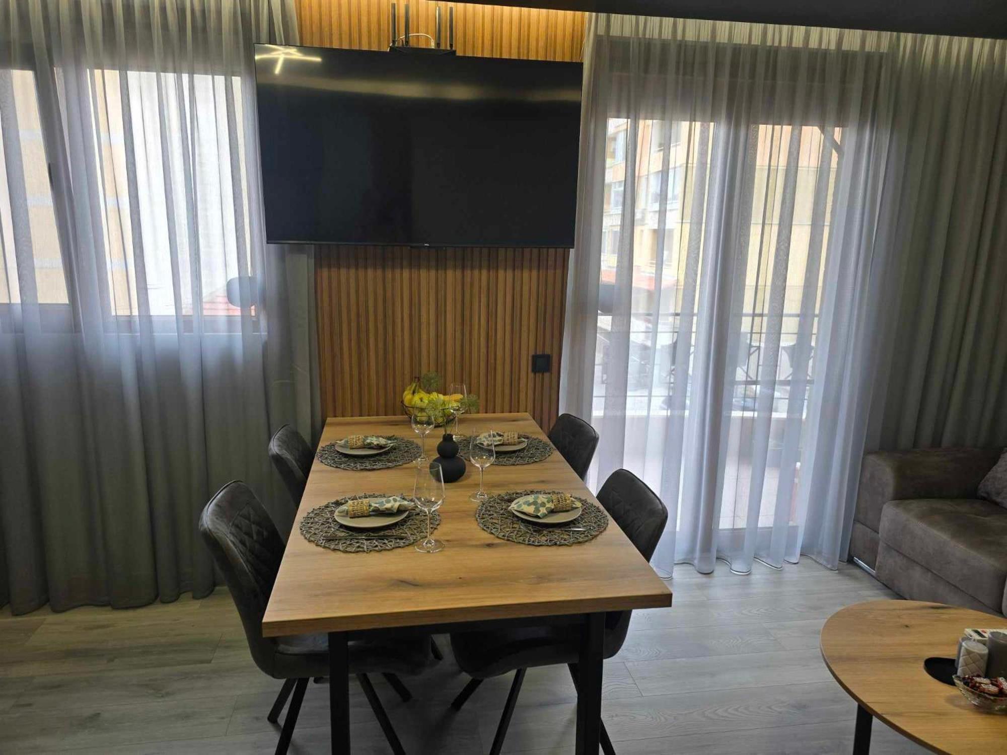 Luxury City Centre Appartment Iva Sliven Buitenkant foto