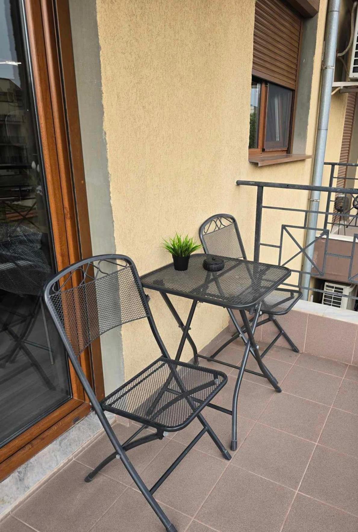 Luxury City Centre Appartment Iva Sliven Buitenkant foto