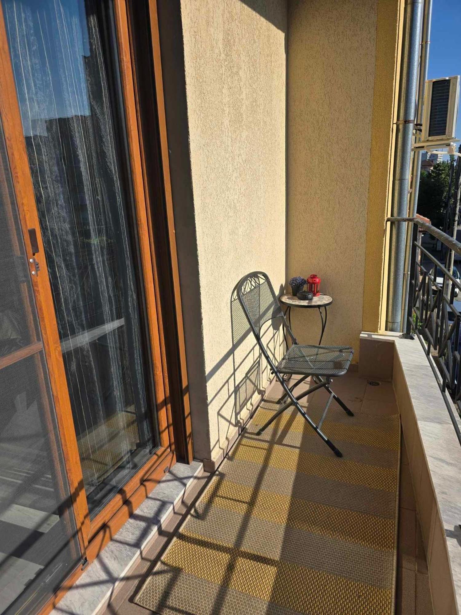 Luxury City Centre Appartment Iva Sliven Buitenkant foto